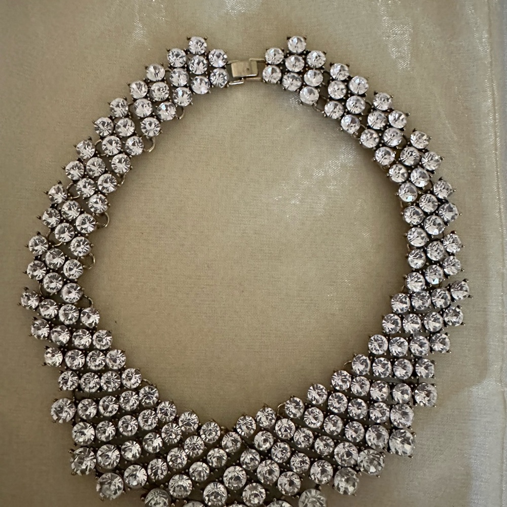 Elegant Silver Crystal Necklace
